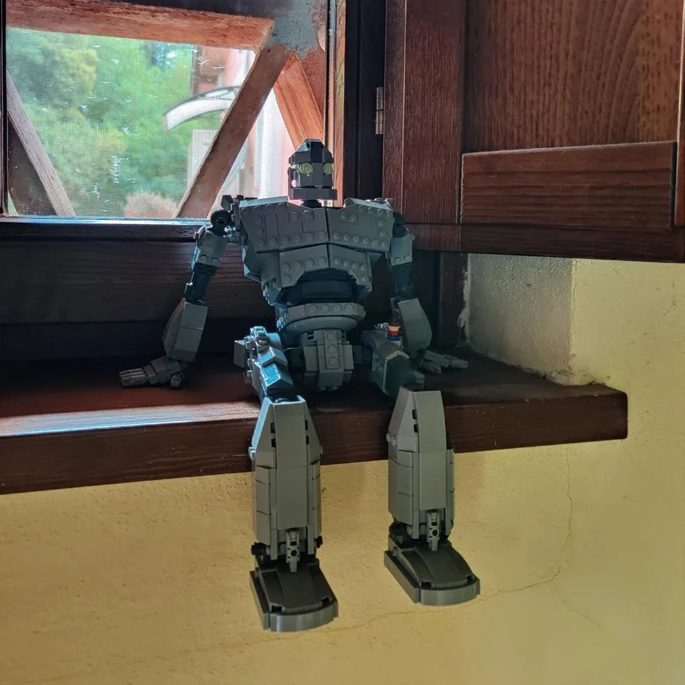 818PCS MOC-14898 The Iron Giant Building Blocks Hero Robot Autobot Movie Series Bricks Assemble Toys Creative Children Gift 