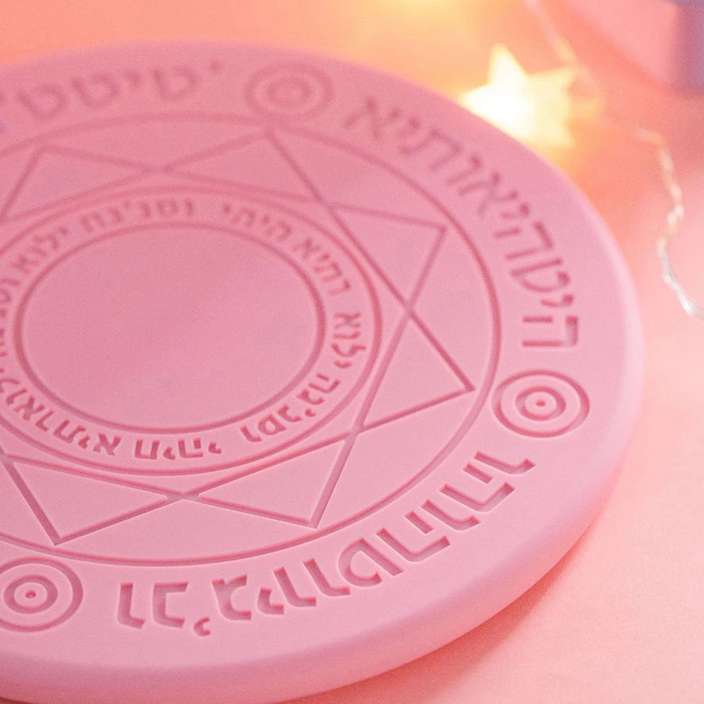 Anime LED Fast Wireless Charger Pad Charging Station QI Wireless Charge For IPhone 14 13 12 11 Pro Max XS Galaxy S10 S21 S22 S20