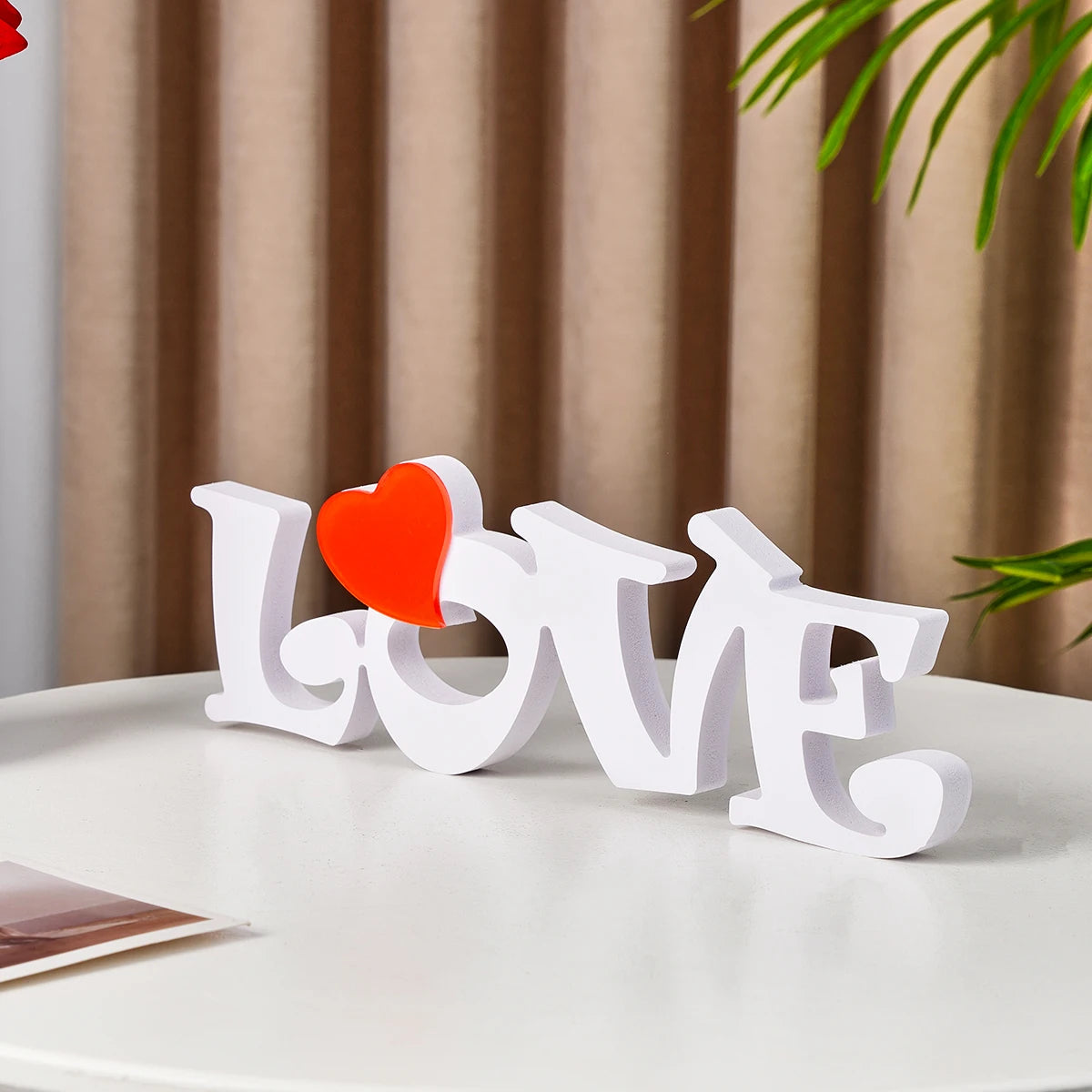 1PC, Valentine's day, a decorative item with a snowboard letter "LOVE" and a red heart decoration