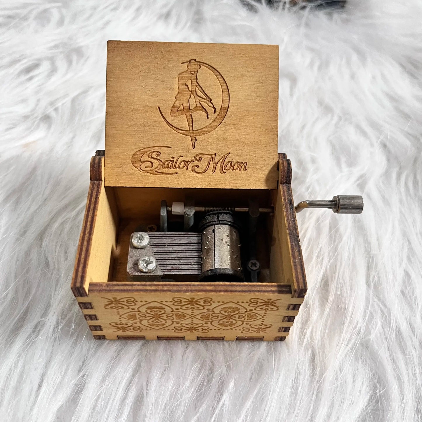 Hot Anime Wooden Carved Music Box Premium Home Decoration Ornament Gift for Christmas/Birthday/Valentine's Day Handmade Gift
