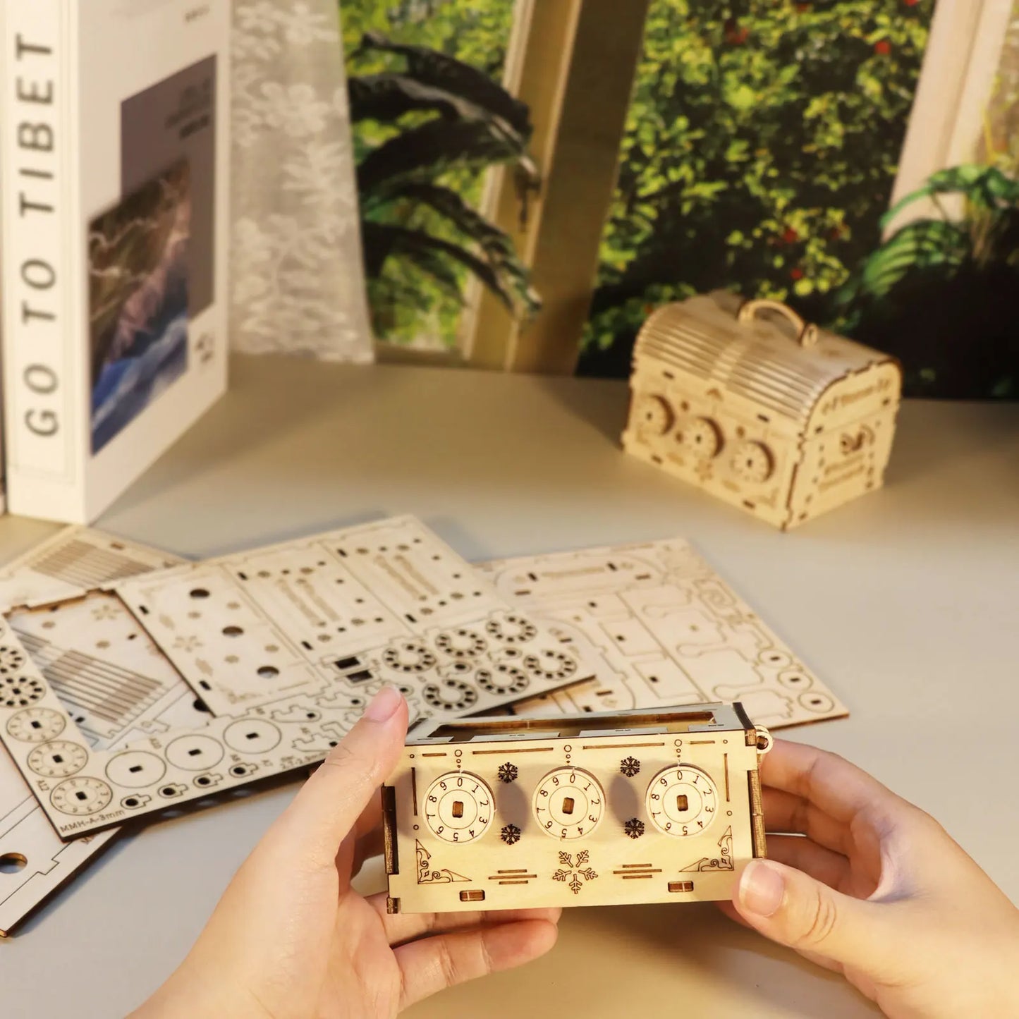 3D Wooden Puzzle DIY Treasure Box Model Kits Brain Teaser Projects for Adult Christmas Gifts