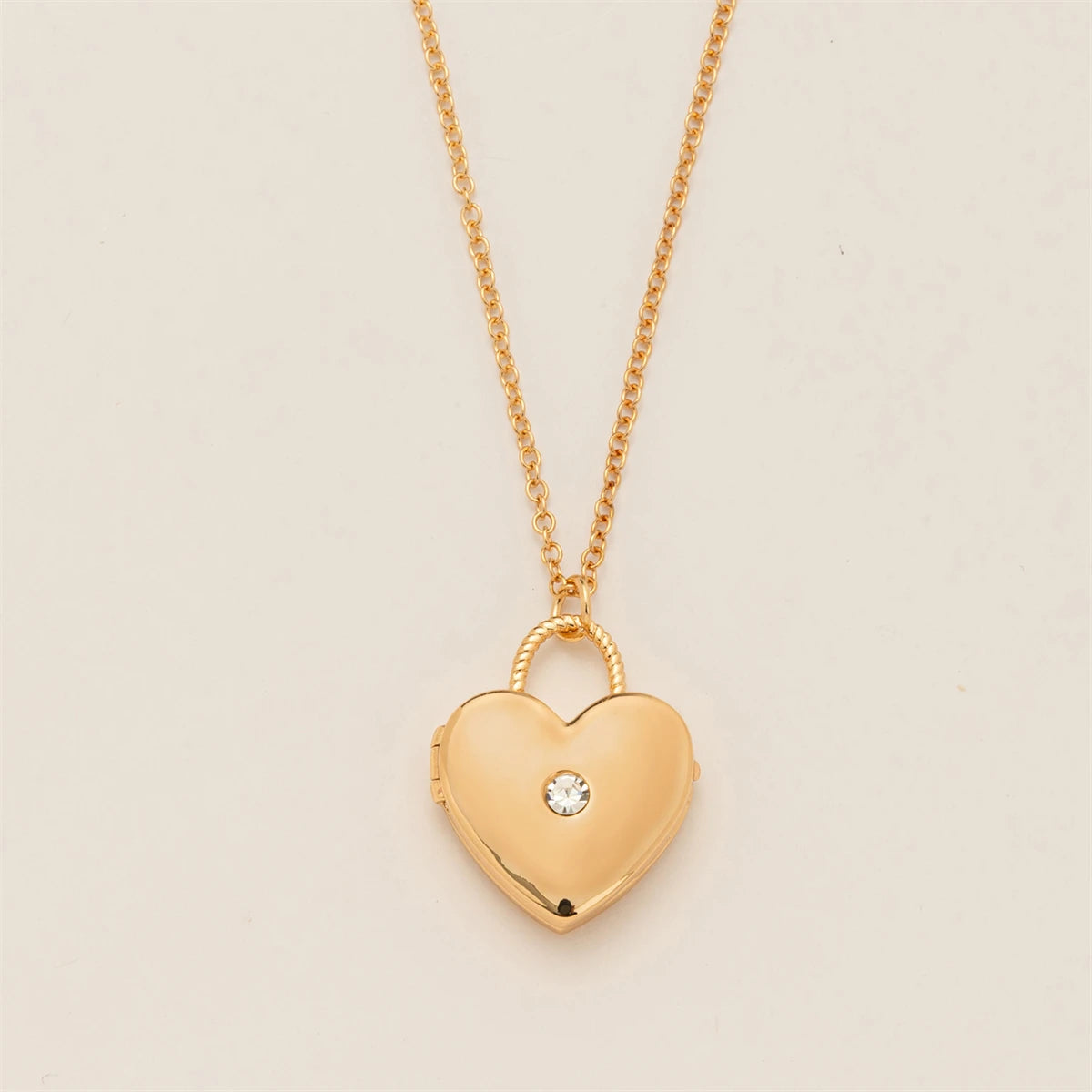 Valentine's Day Love Box Pendant Necklace Three Dimensional Opening Peach Heart Pendant Clavicle Chain Gold Plated