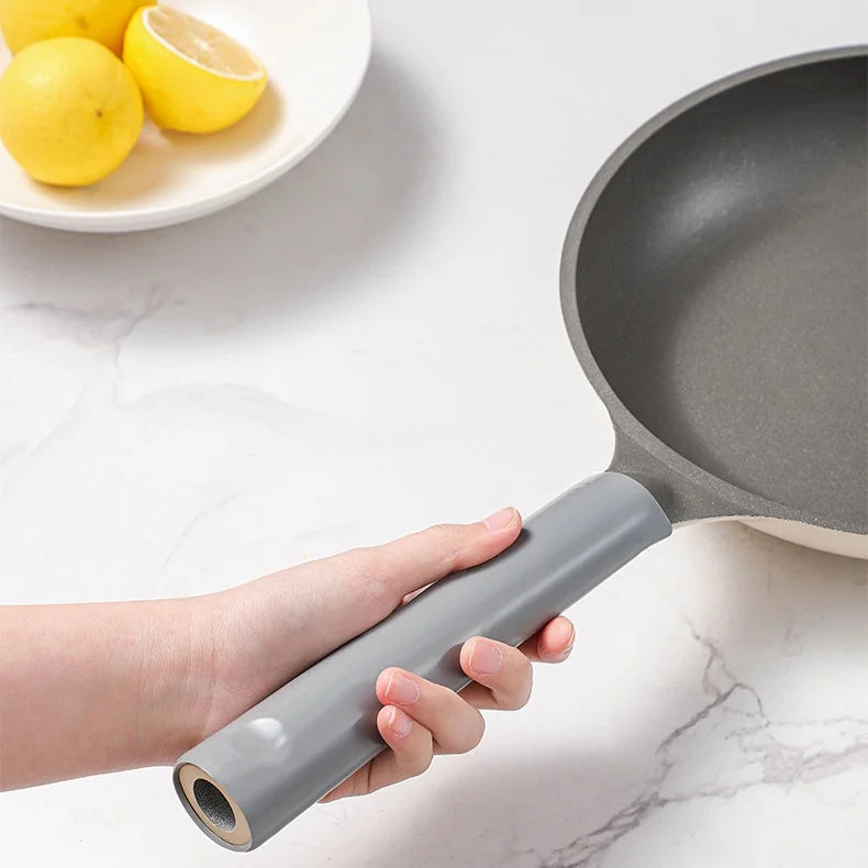 Silicone Pot Handle Sleeve Anti-Scalding Rubber Frying Pan Handle Protector Pot Handle Sleeve Handle Cover Kitchen Tools