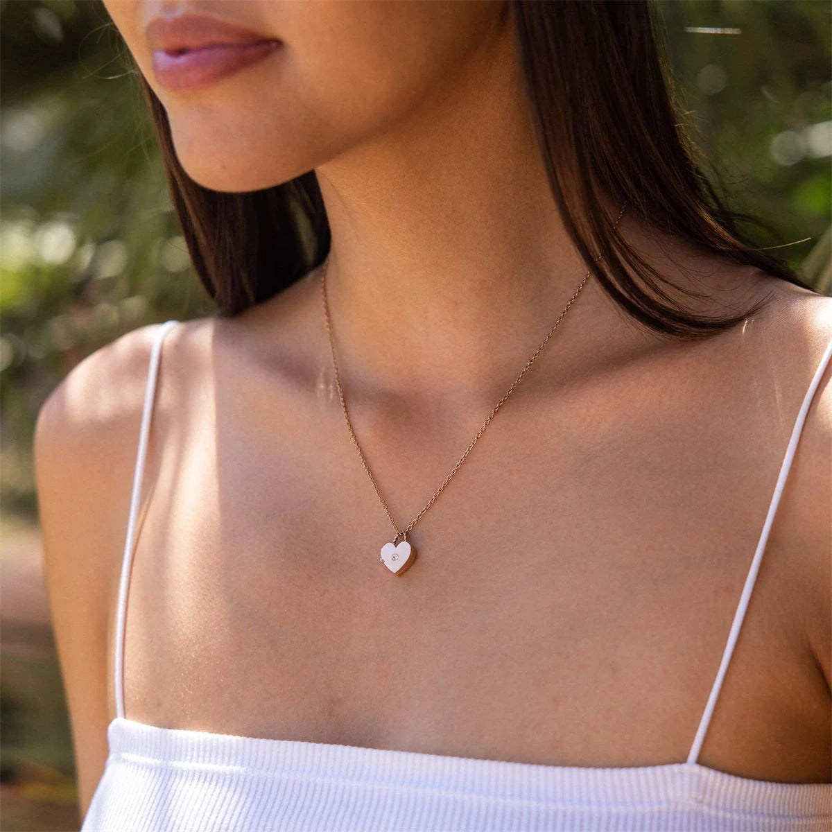 Valentine's Day Love Box Pendant Necklace Three Dimensional Opening Peach Heart Pendant Clavicle Chain Gold Plated