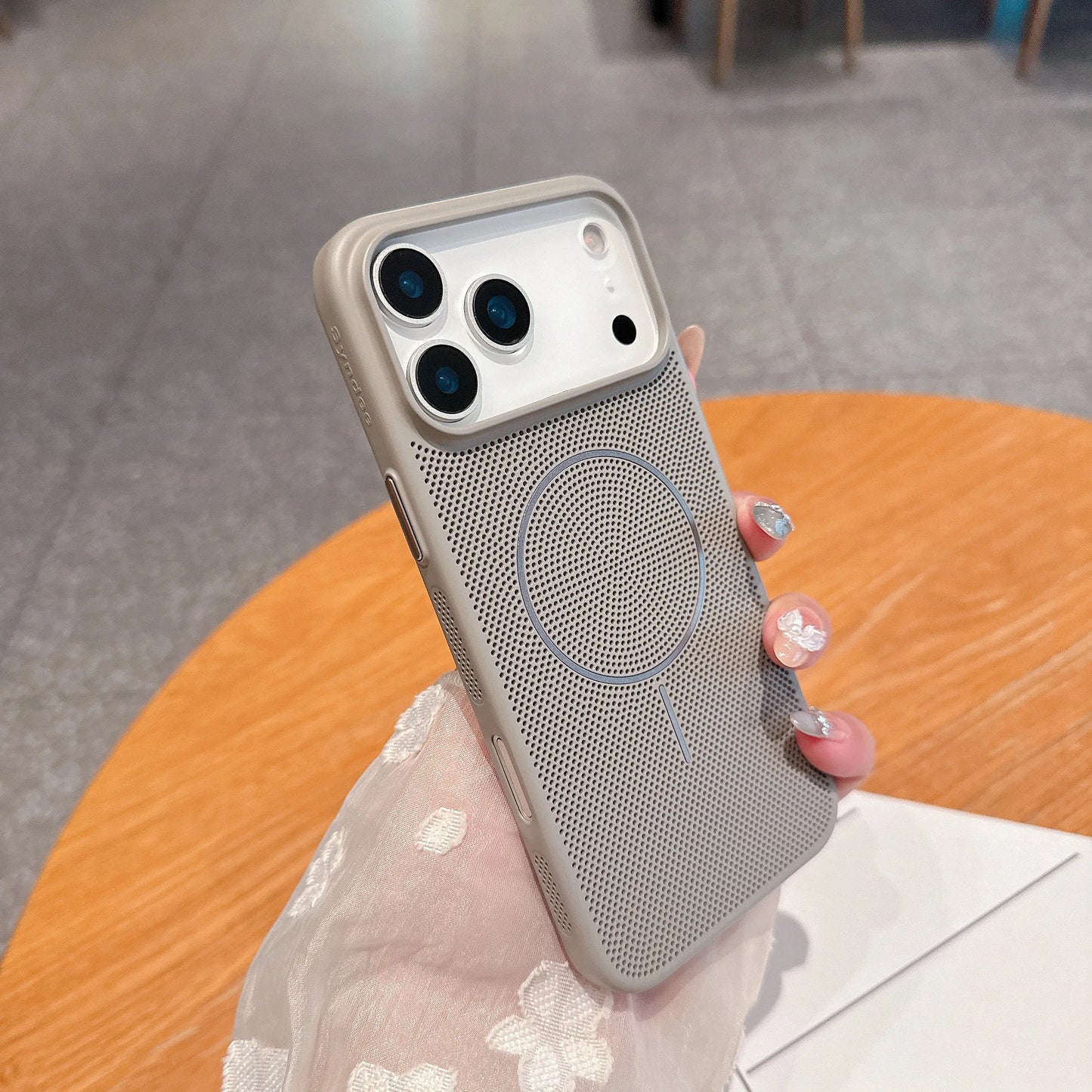 Cooling Heat Dissipation Magnetic Phone Case for iPhone 17 16 15 14 13 12 11 Pro Max Plus 17Pro Breathable Shockproof Back Cover