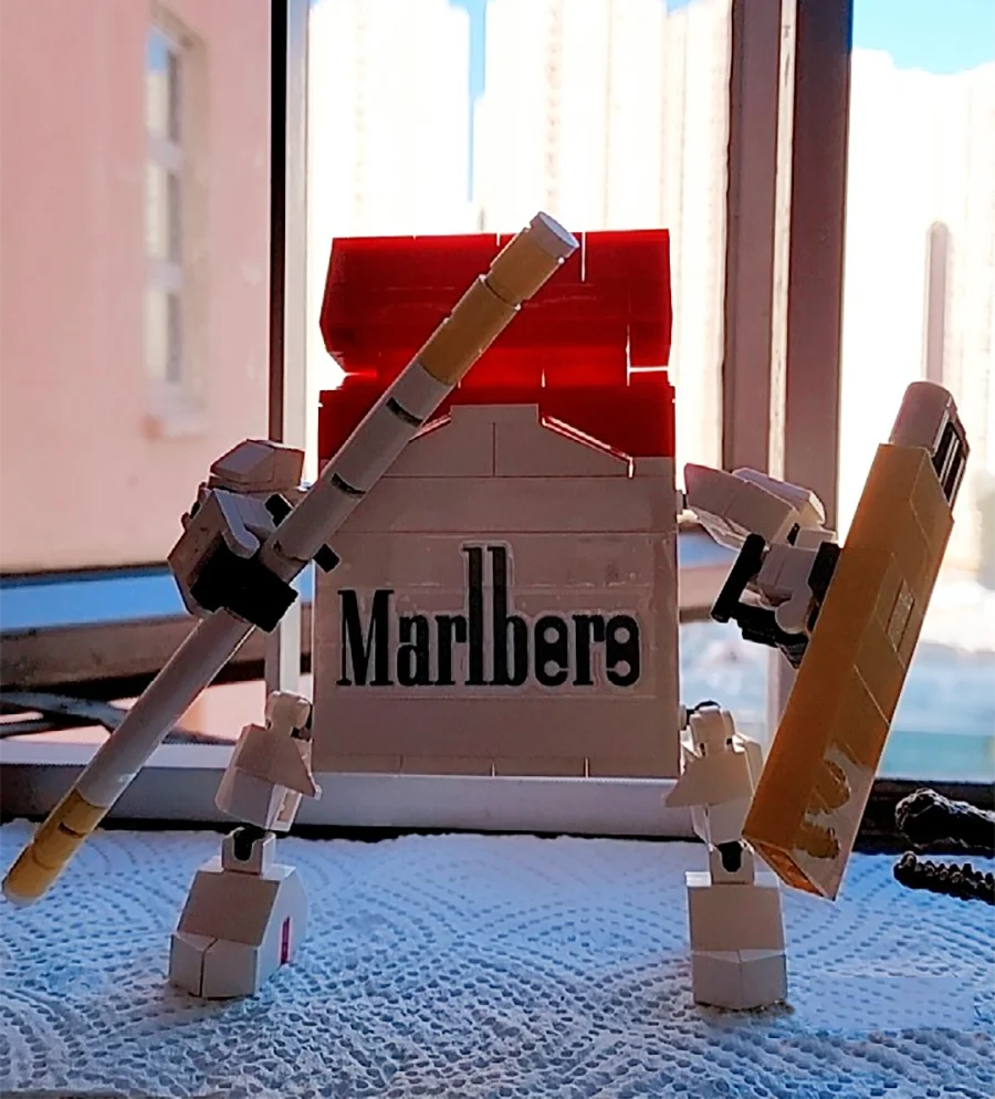 Cigarette Mecha Robot Building Blocks Set - Creative DIY Toy for Kids with Red, Yellow, Green Pieces & Gift Box